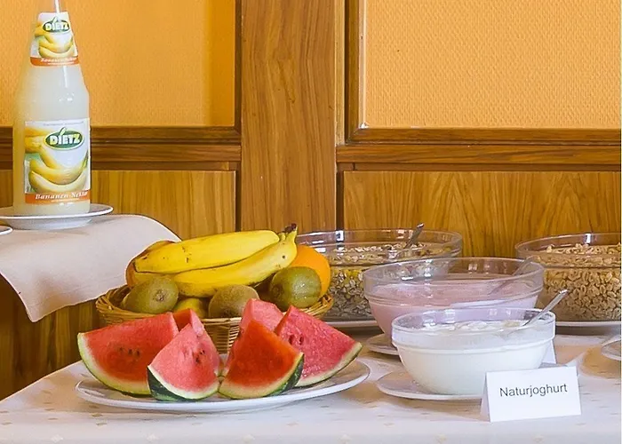 酒店 Goldenes Fass 3*