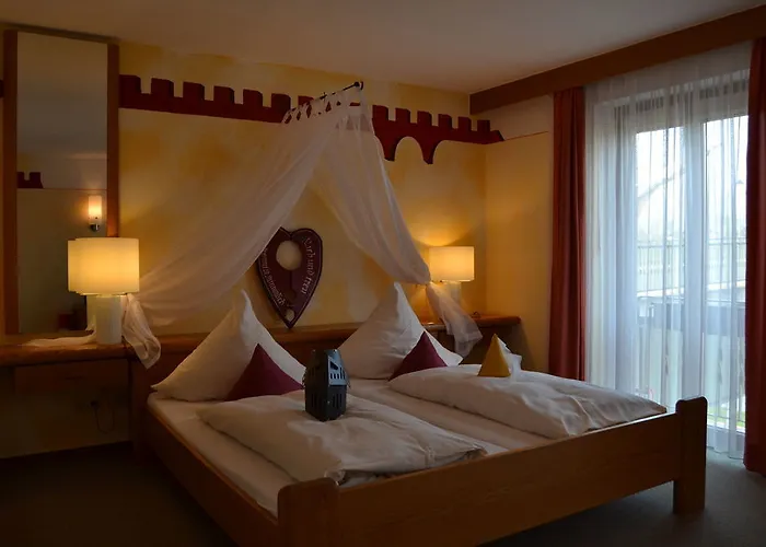 Goldenes Fass فندق 3*